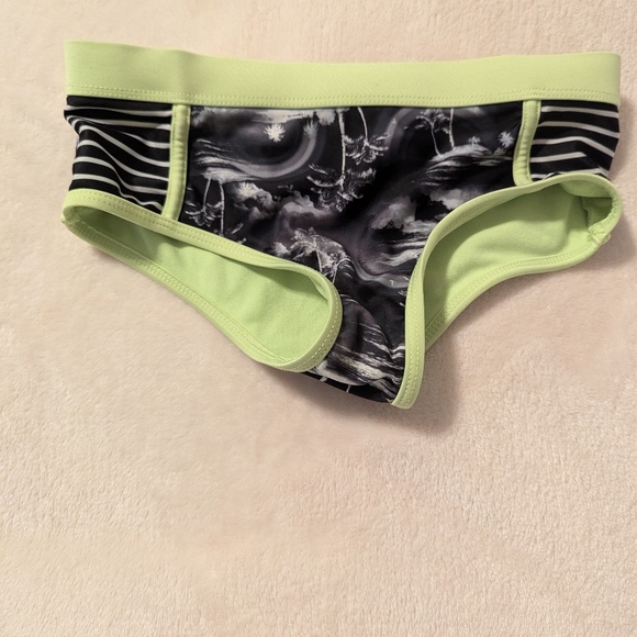 5/$20🩵 Wonder Nation Girl's Bikini Bottoms - Picture 2 of 8